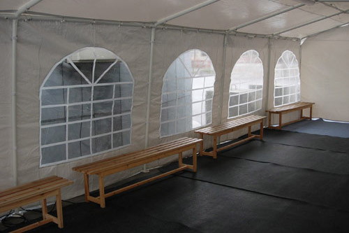 Interior de la carpa